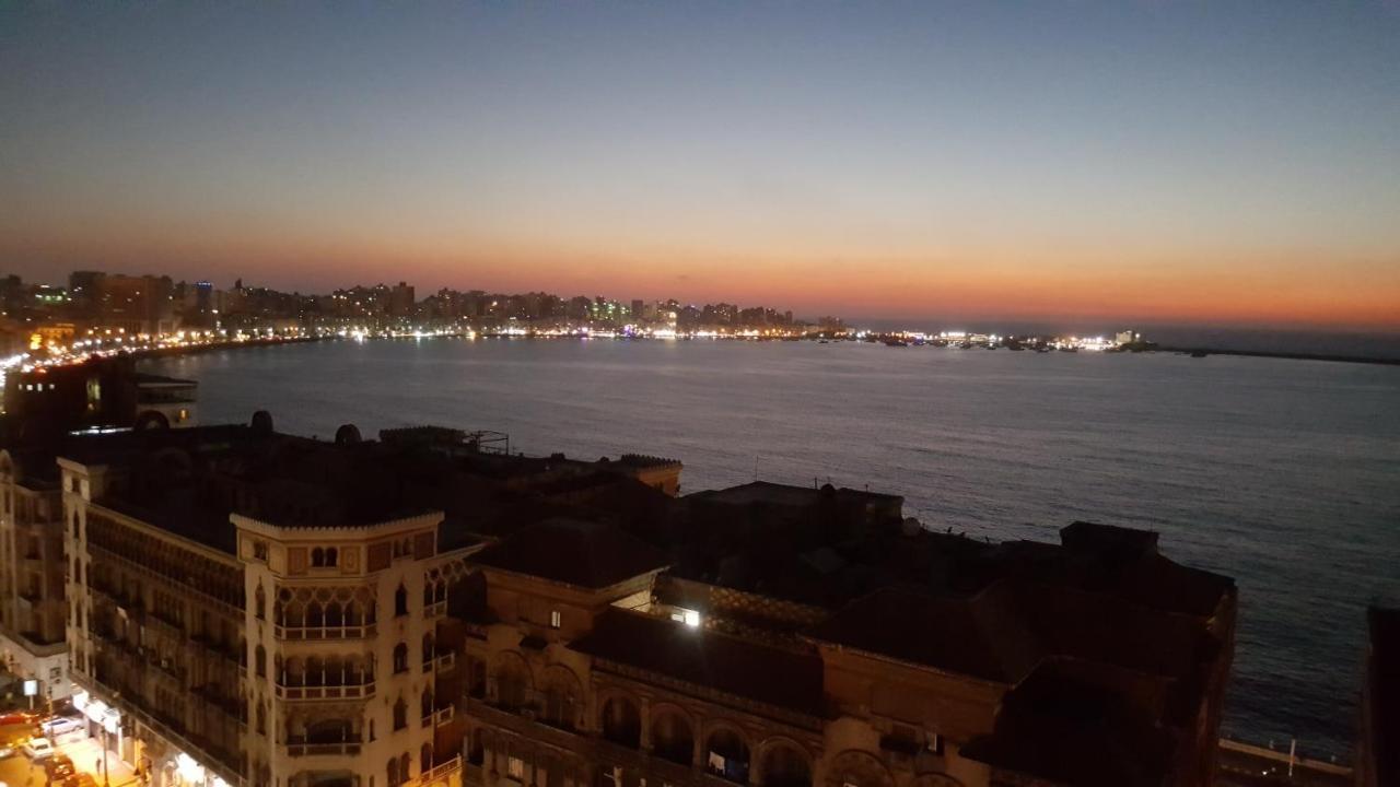Misr Hotel Alexandria Luaran gambar